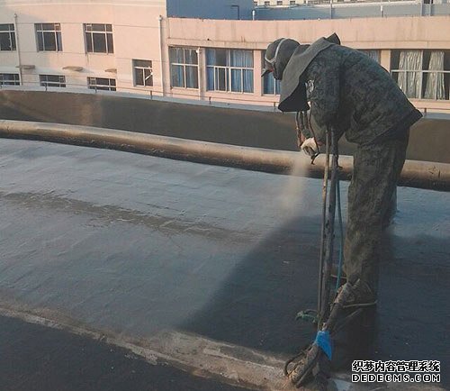 儲罐防腐防水聚脲噴涂