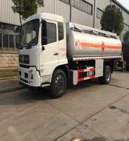 特種運(yùn)輸車(chē)輛耐濕熱和防腐蝕性聚脲材料(圖1) 特種運(yùn)輸車(chē)輛耐濕熱和防腐蝕性聚脲材料