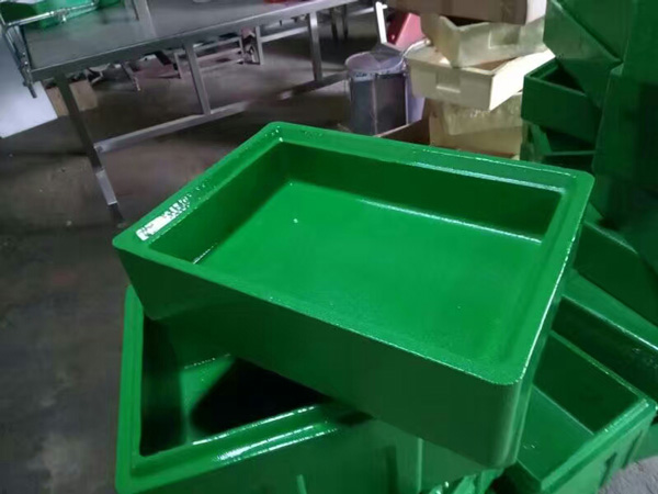 小型聚脲設備(圖2) 泡沫型防腐噴涂聚脲案例