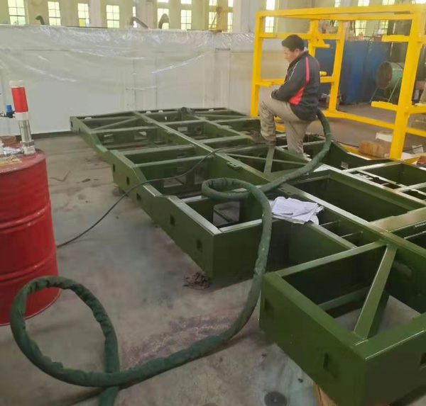 小型聚脲設備(圖3) 鋼結構噴涂聚脲防水防腐案例