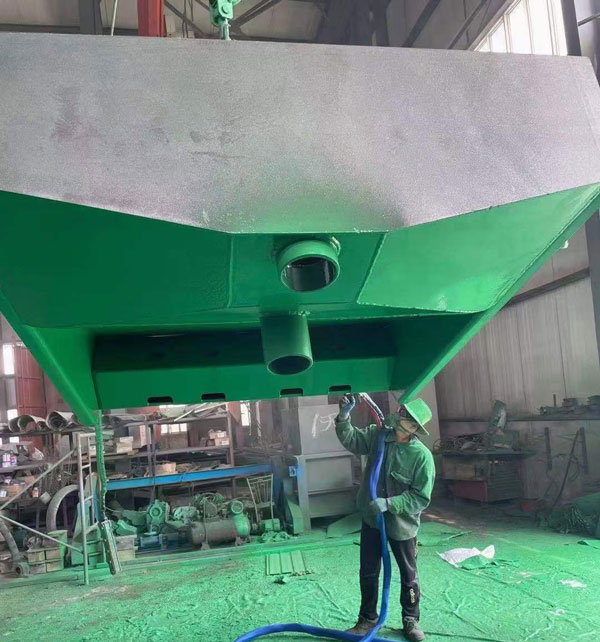 礦山設備的耐磨防腐噴涂聚脲材料案例